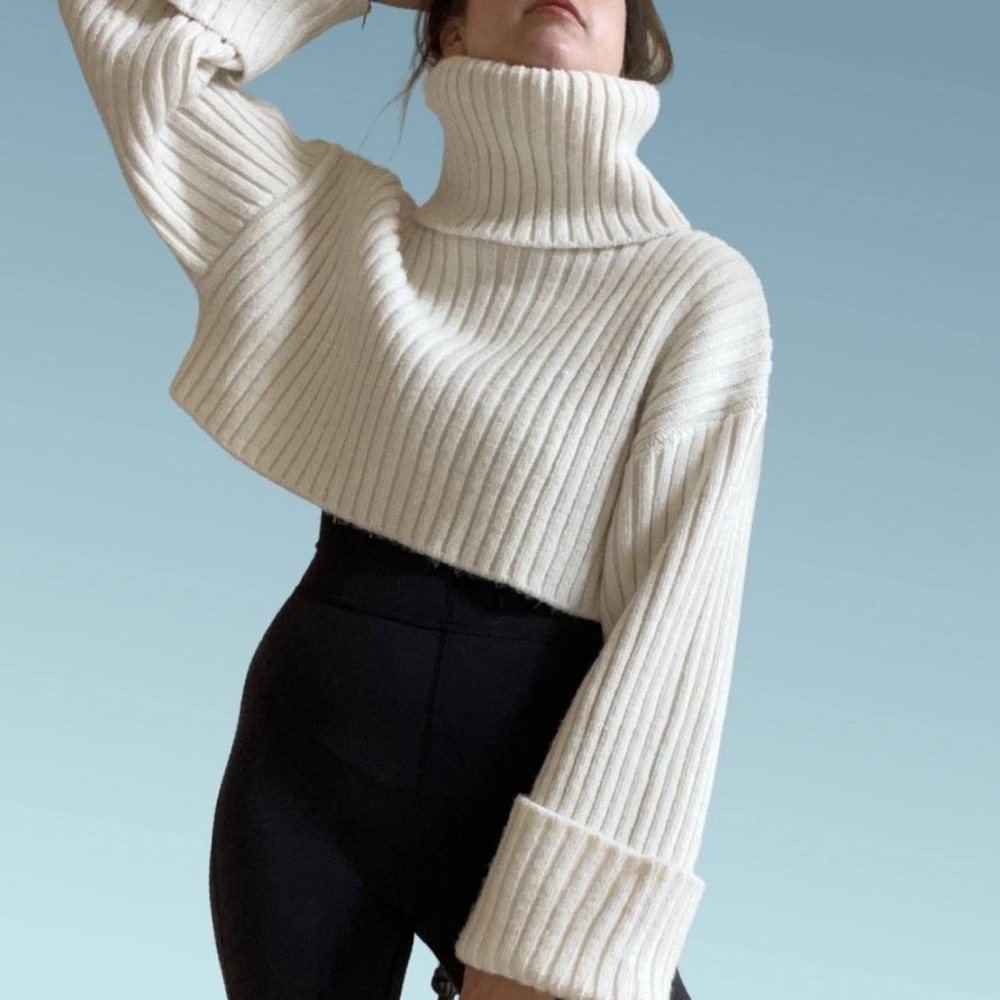Zara White cropped turtleneck sweater